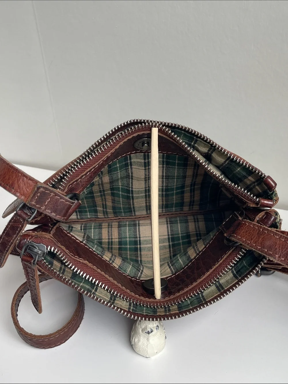 Wild West Los Angeles Genuine Leather Crossbody Bag